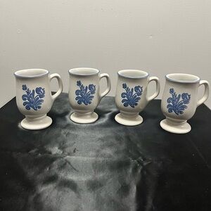 Vintage Pfaltzgraff "Yorktowne" Ceramic Mugs Set